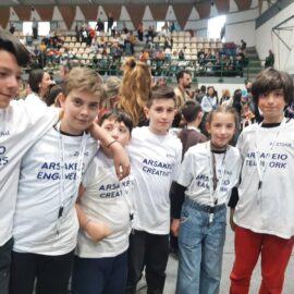 Τέσσερις ομάδες των Αρσακείων στις δέκα πρώτες θέσεις του Πανελλήνιου Διαγωνισμού Εκπαιδευτικής Ρομποτικής